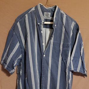 Shirt, button-down, short sleeve, blue with white stripes, Size Large, Free Fall